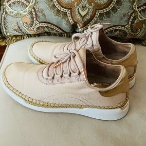 Michael Kors . Lace up canvas.